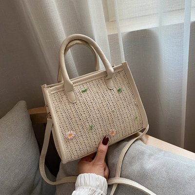 2020 new pattern Inclined shoulder bag Korean Edition Like a breath of fresh air Flax Handbag senior Western style girl Versatile The single shoulder bag