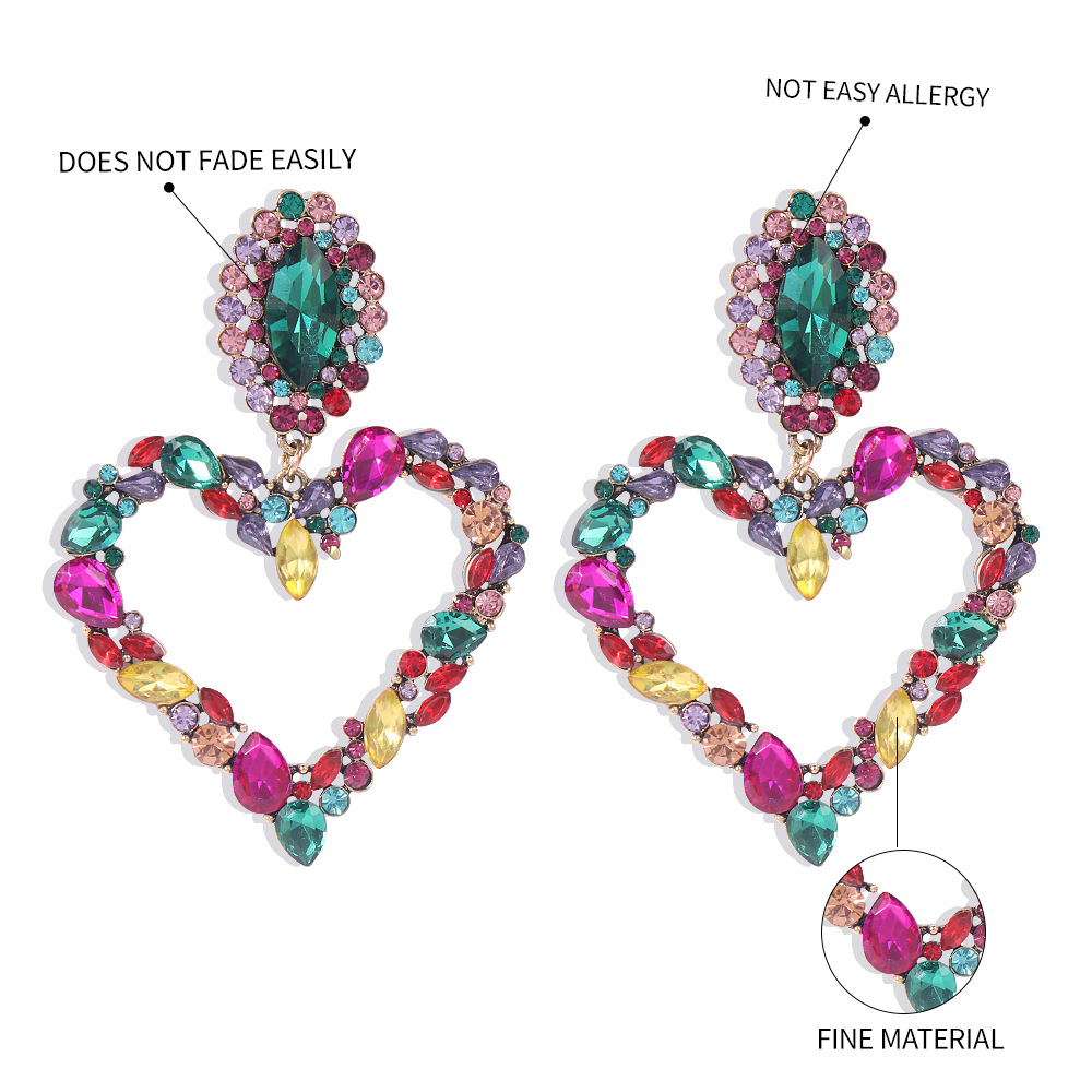 Exaggerated Heart Fashion Earrings display picture 12