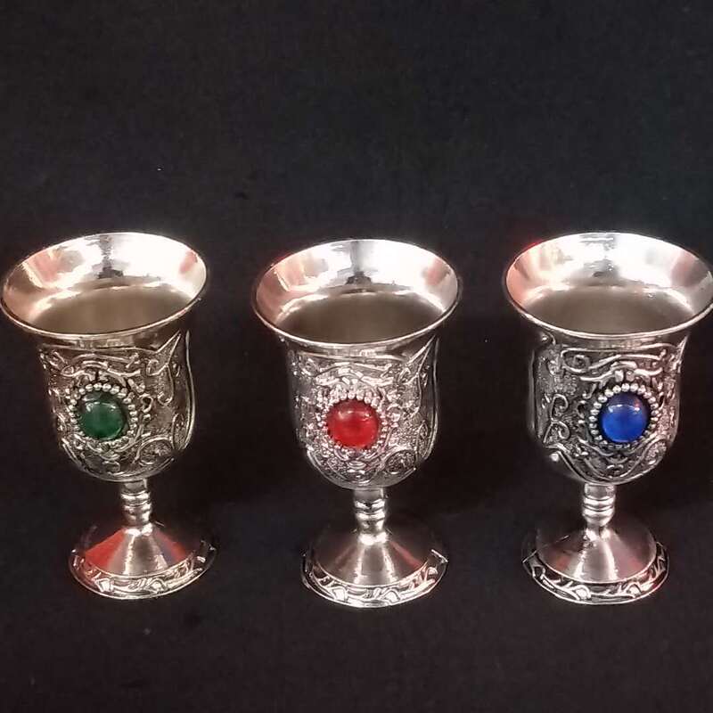 Factory wholesale retro do old crafts Xizang silver goblet ornaments imitation silver wine glass a generation of hair