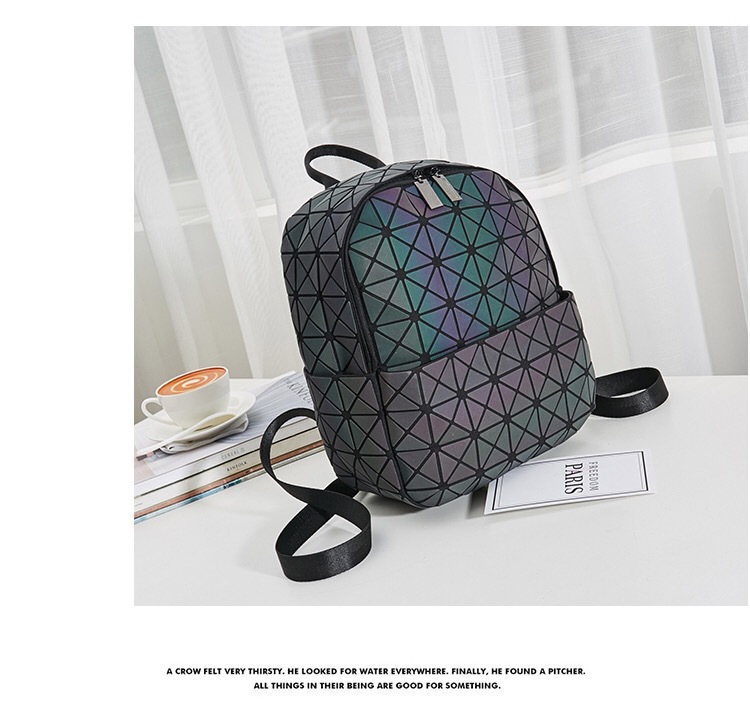 Geometric Luminous Diamond Grid Backpack For Men And Women_voghion.com