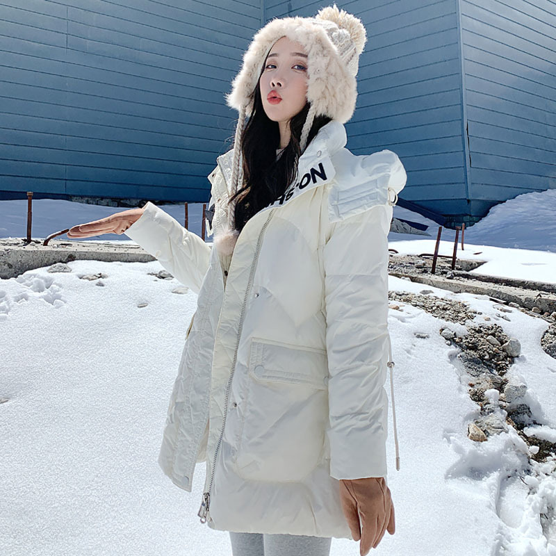 2020冬裝新款亮面收腰羽絨服女短款歐站潮牌連帽白鴨絨加厚小個子