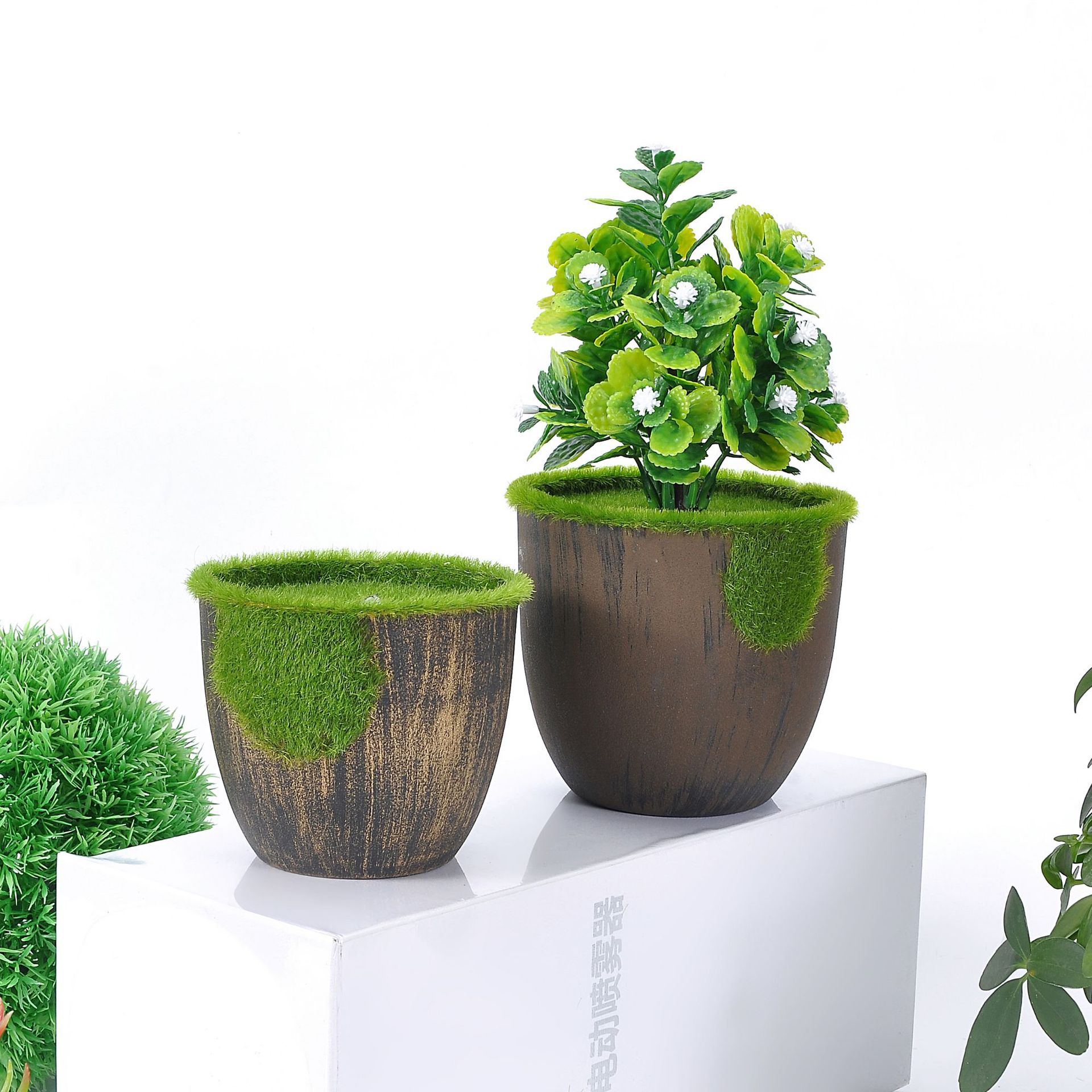 The manufacturer supplies simple and retro simulated flower arrangements, round flowerpots and plastic velvet flower POTS detail image 5