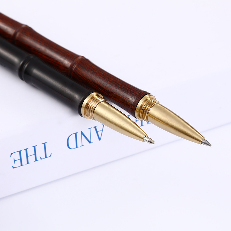 Fábrica al por mayor de bambú de latón pluma de madera letras de metal firma pluma de sándalo pluma de regalo creativo