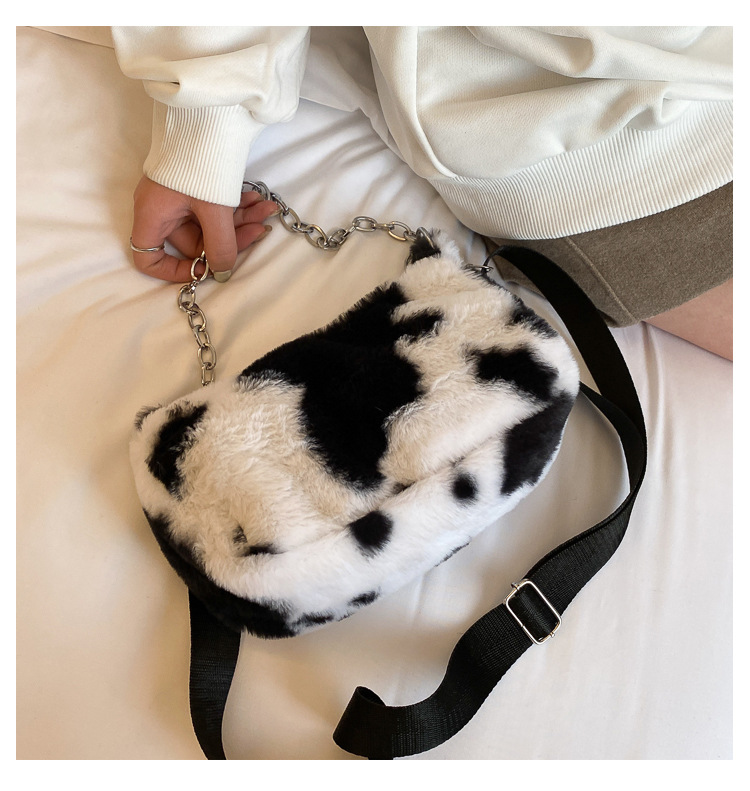 時尚網紅小包包女2020新款潮百搭秋冬毛毛鏈條包奶牛紋單肩腋下包