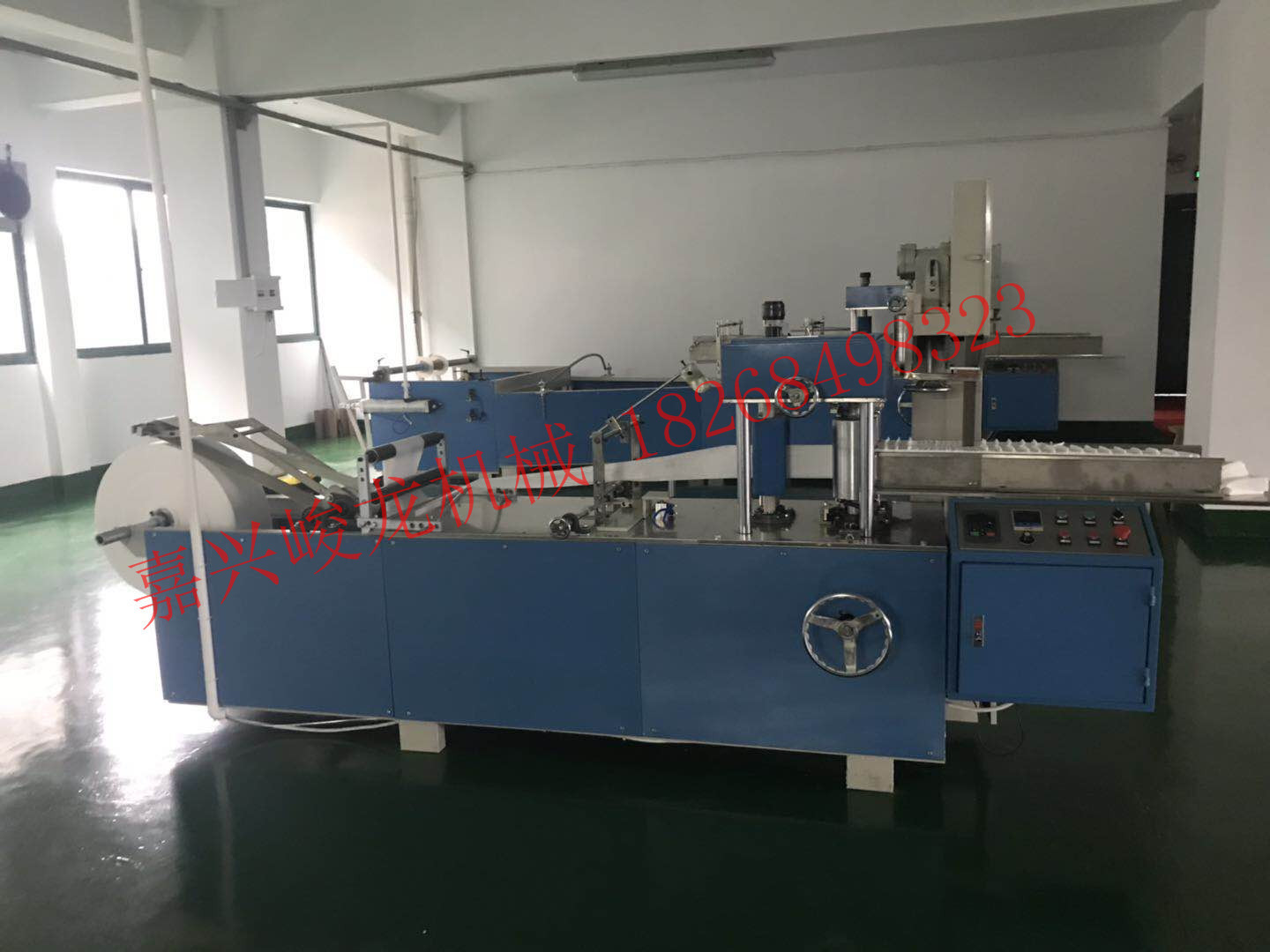 嘉兴峻龙无纺布全自动高速折叠机 一次性洗脸巾设备 20方巾折叠机