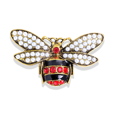 Insect-studded diamond bee brooch, water drop-shaped, Korean-style clothing accessory pin, pearl pin, anti-transparency clasp brooch