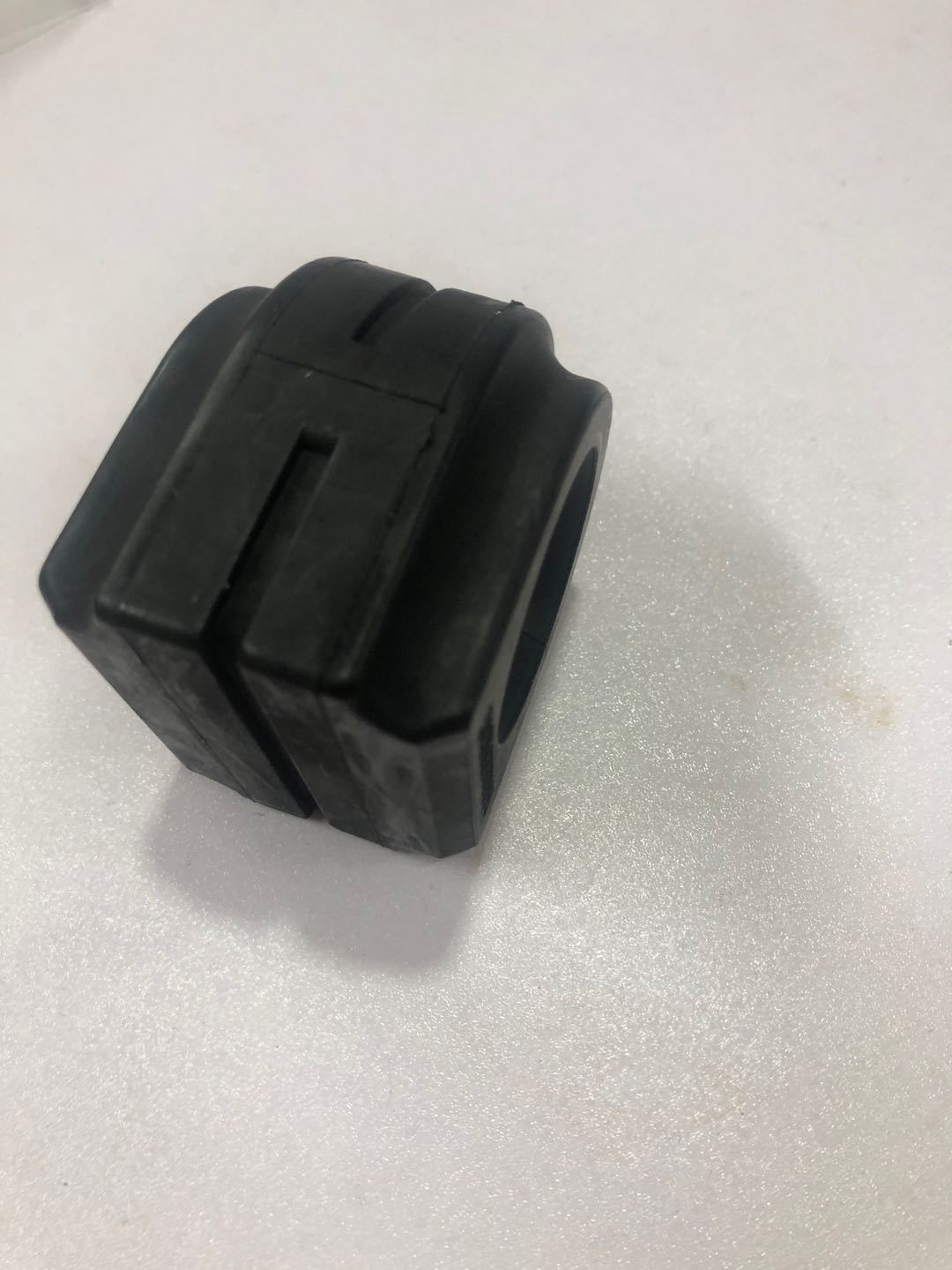 适用于宝马5系F10F11F18 平衡杆开口胶/衬套 31356777934减震-阿里巴巴