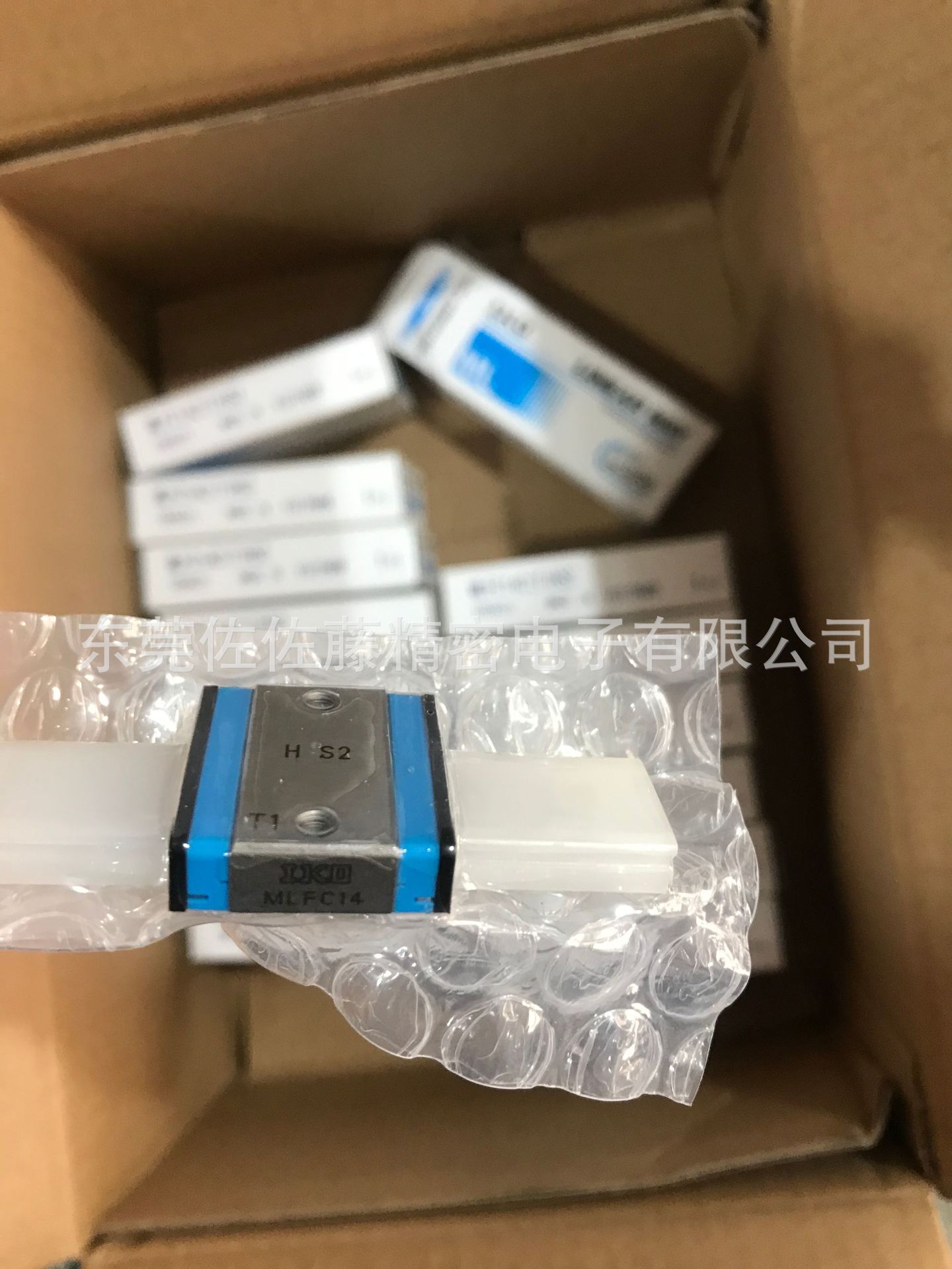 IKO直线导轨滑块MLF6 MLFC6 MLF10 MLFC10 MLF14 MLFC14 MLFC18