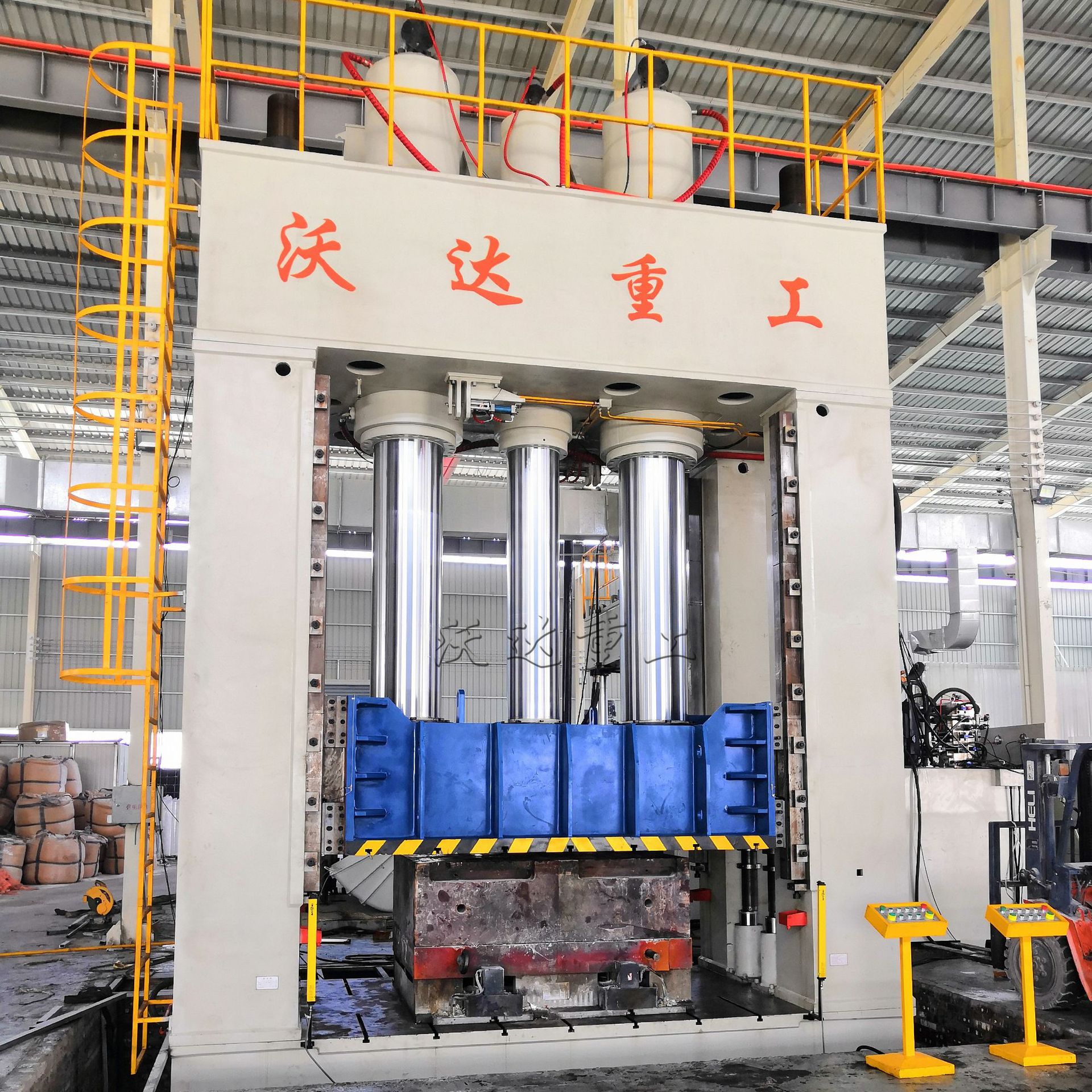 沃达重工定做2000吨框架液压机 2000T玻璃钢化粪池框架导轨液压机