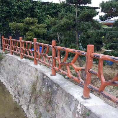 75仿生混凝土栏杆美丽乡村    仿生水泥栏杆水泥仿生护栏厂家