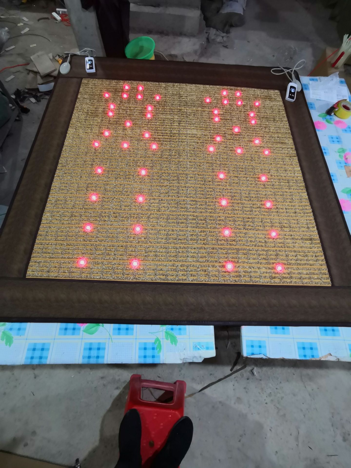 厂家直销  隆鸣48灯 光子能量床垫 光子床