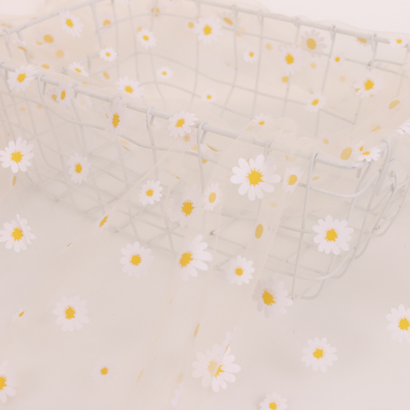 2#Net yarn daisy champagne color one meter