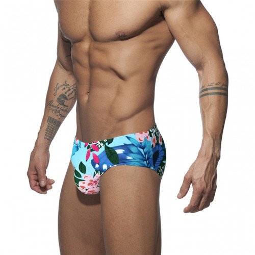 Men's swimming trunks triangle printed swimming trunks European and American low-waist sexy cup swimming trunks hot spring beach swimming shorts