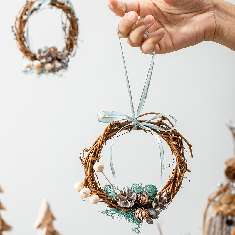 Navidad pequeña guirlanda de vinas pequeña decoración de frutas rojas de paja guirlanda colgante decoración de árbol de Navidad