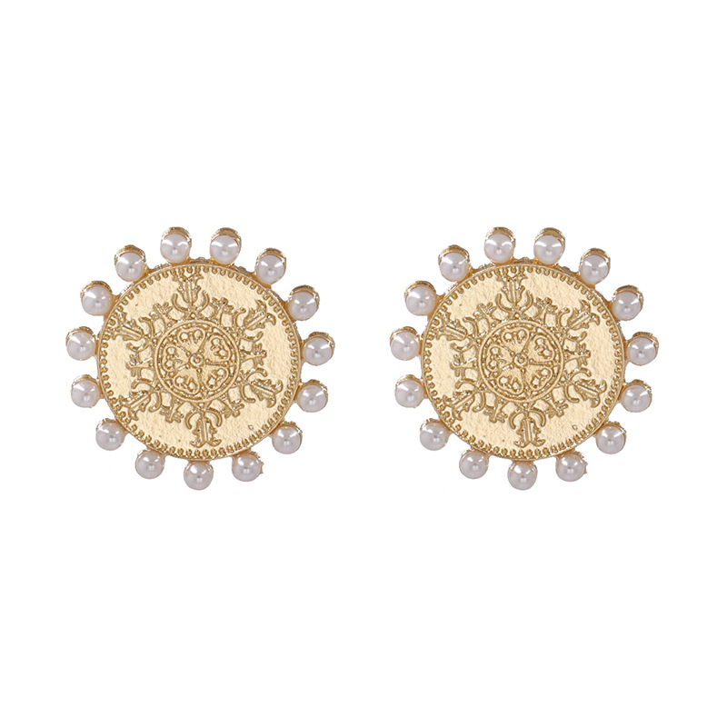 New Alloy Coin Earrings With Round Deer Head Pattern Earrings Wholesale display picture 11