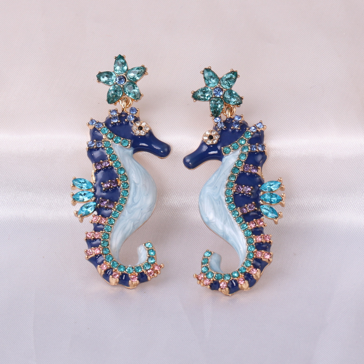 Pendientes De Mujer De Animales Retro Hipocampo Con Diamantes De Moda display picture 2