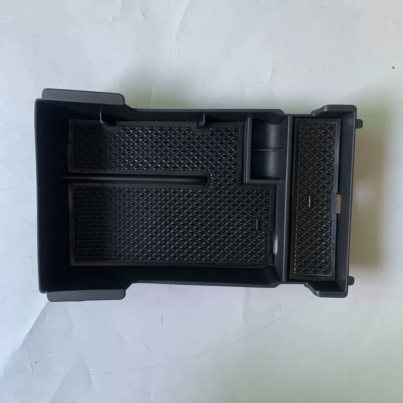 Suitable for 20 Mazda 3 armrest storage box ONECERALALATO central storage box