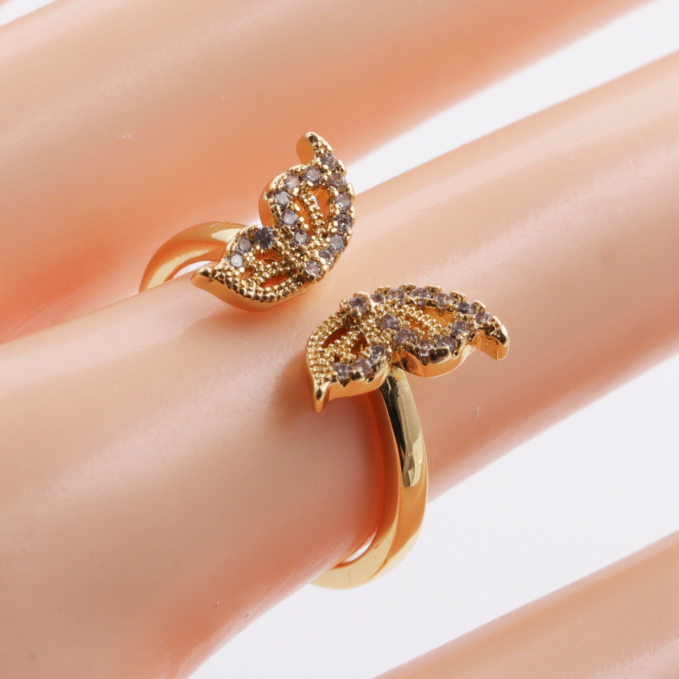 Fashion Butterfly Cross Open Zircon Copper Rings Wholesale display picture 1
