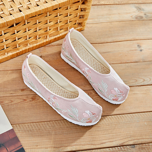 Ancient traditional chinese hanfu shoes heightening embroidered clothing casual shoes princess fairy film cosplay shoes