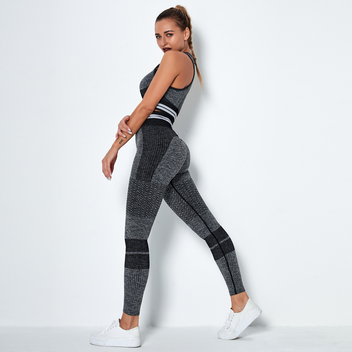 knitted seamless hollow hip-lifting yoga pants suit NSNS10720