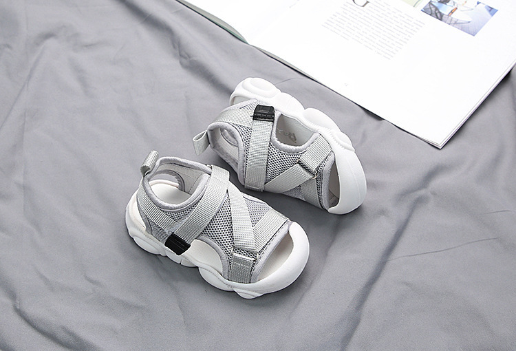 Solid Soft Sole 2021 Summer New Children's Sandals For Men And Women Baby Brand Children's Shoes Beach Shoes display picture 9