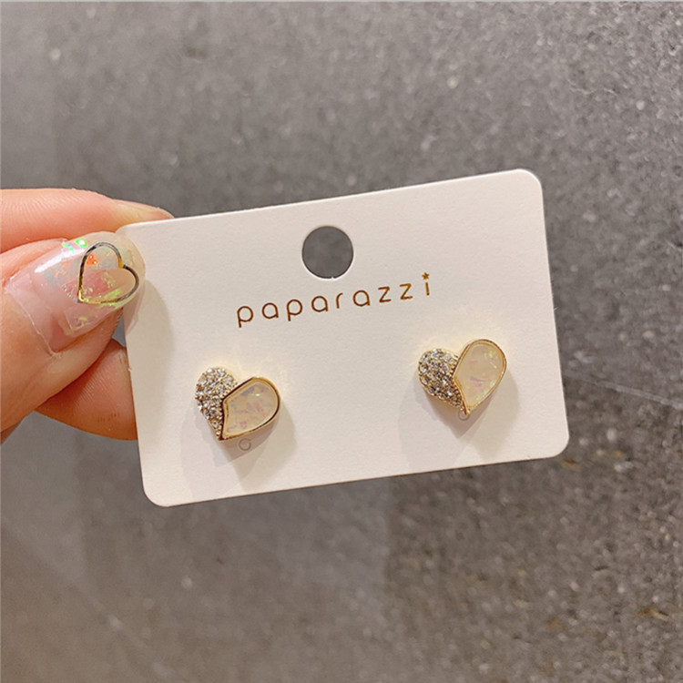 11591208392_1118102160