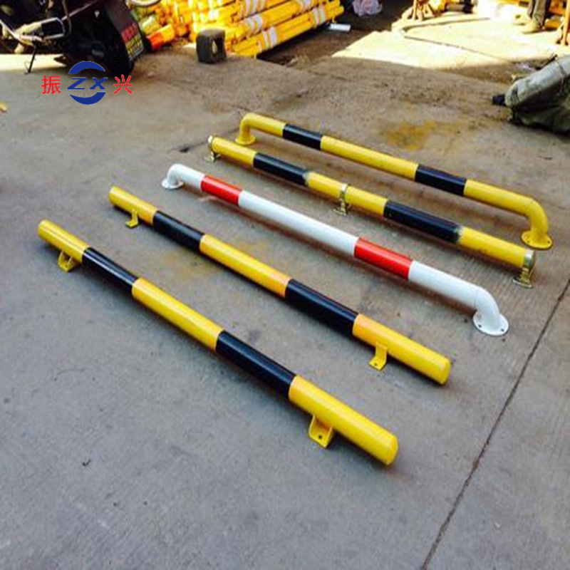 停车位挡车器 防撞栏杆 汽车U型车轮定位器 钢管车库倒车限位器