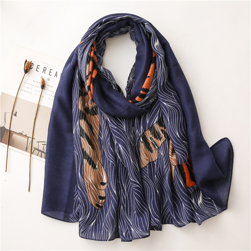 Hot Selling Fashion Leopard Print Sunscreen Shawl Silk Scarf Wholesale display picture 11