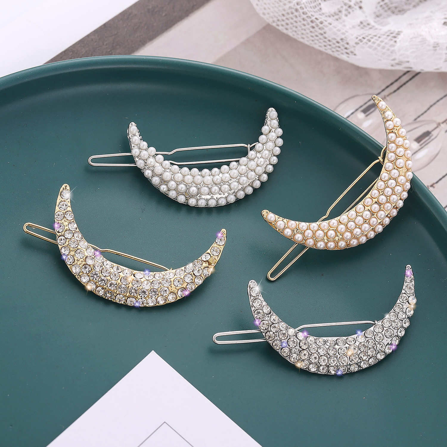 Style Simple Lune Alliage Placage Incruster Perles Artificielles Strass Pince À Cheveux display picture 1