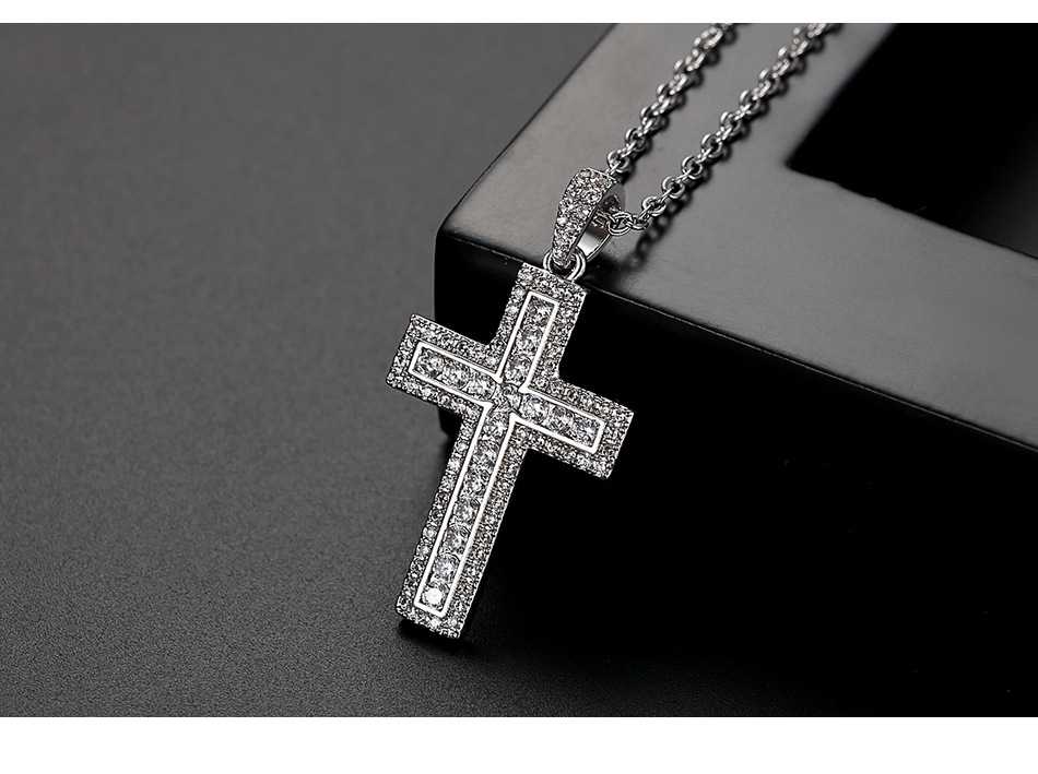 Fashion Simple Cross Pendant Necklace display picture 6