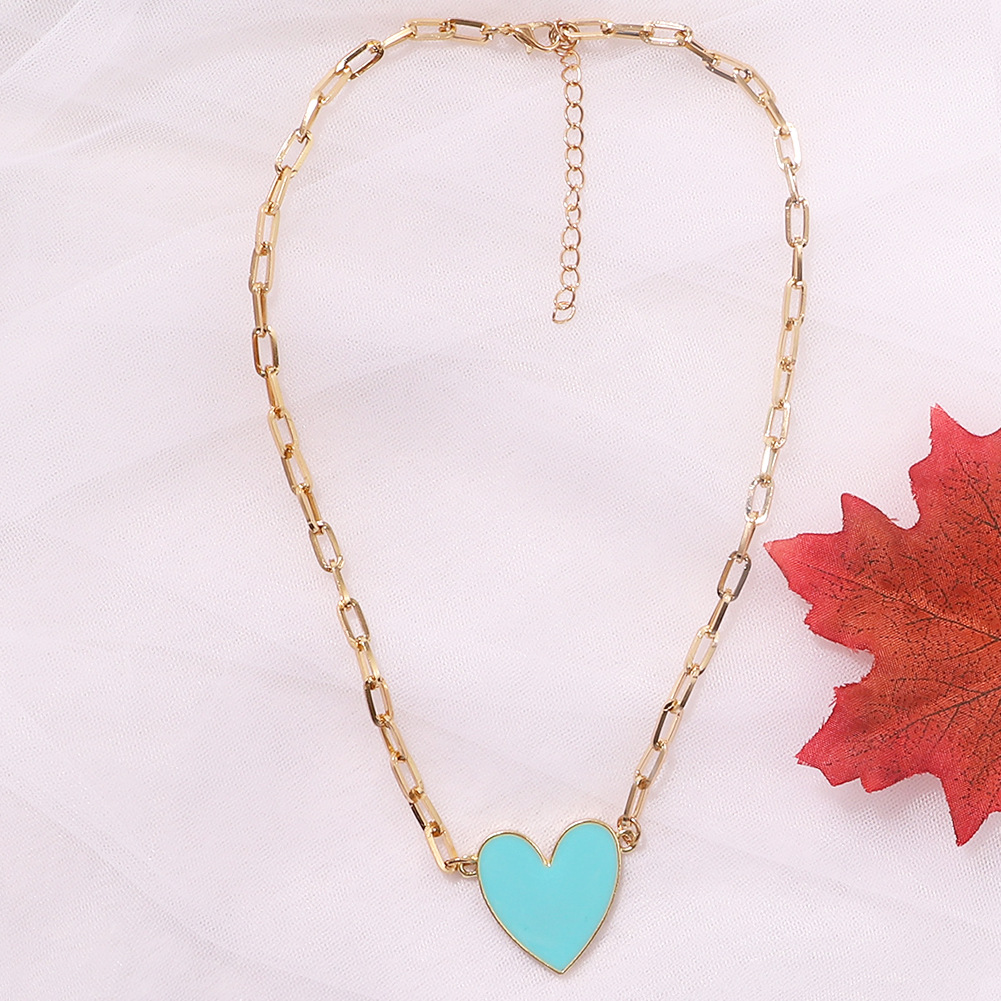 Gold-plated Blue And White Peach Heart Metal Simple Fashion Trend Alloy Necklace For Women display picture 1