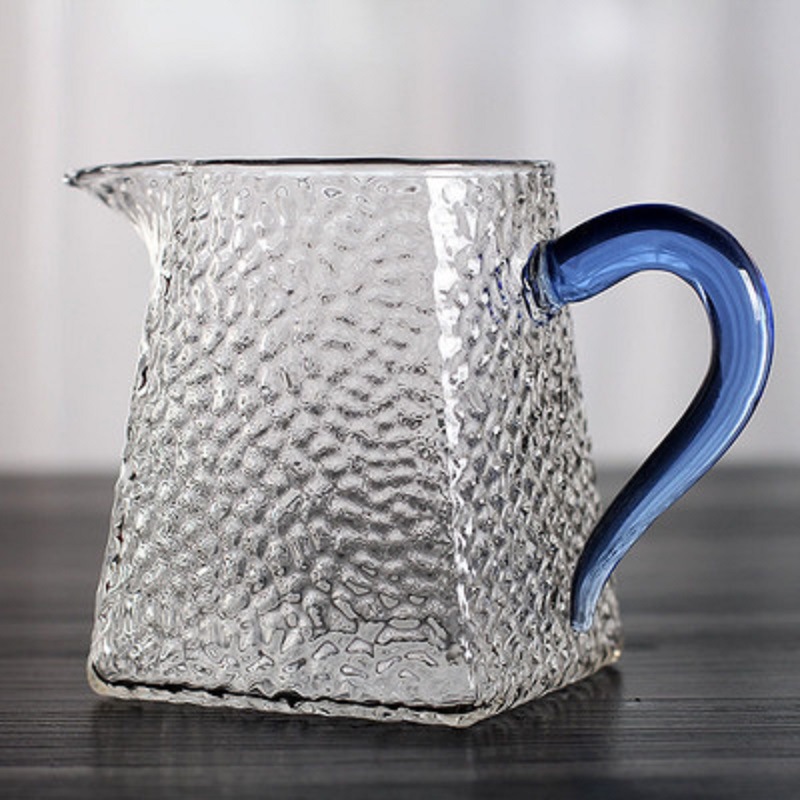 Fábrica engrosada martillo patrón de color mango de vidrio de borosilicato cuadrado justo taza de té Filtro de fuga de té Mar hogar taza pública