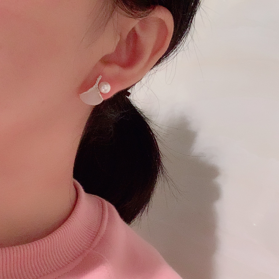 Jupe Perle Boucles D&#39;oreilles Simples Perles Blanches display picture 1