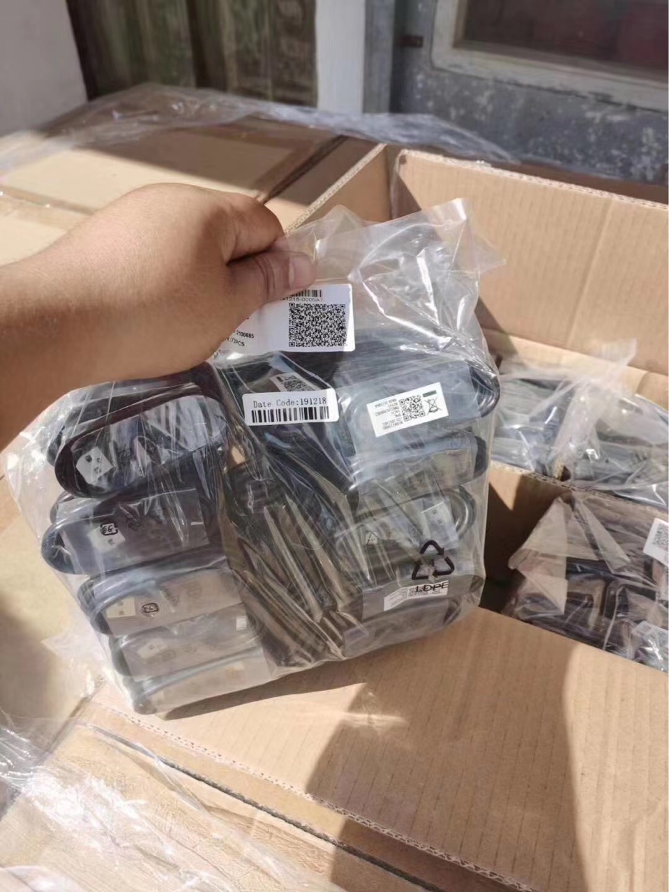 适用于moto/摩托罗拉Micro原装数据线 原装v8快充线带ce