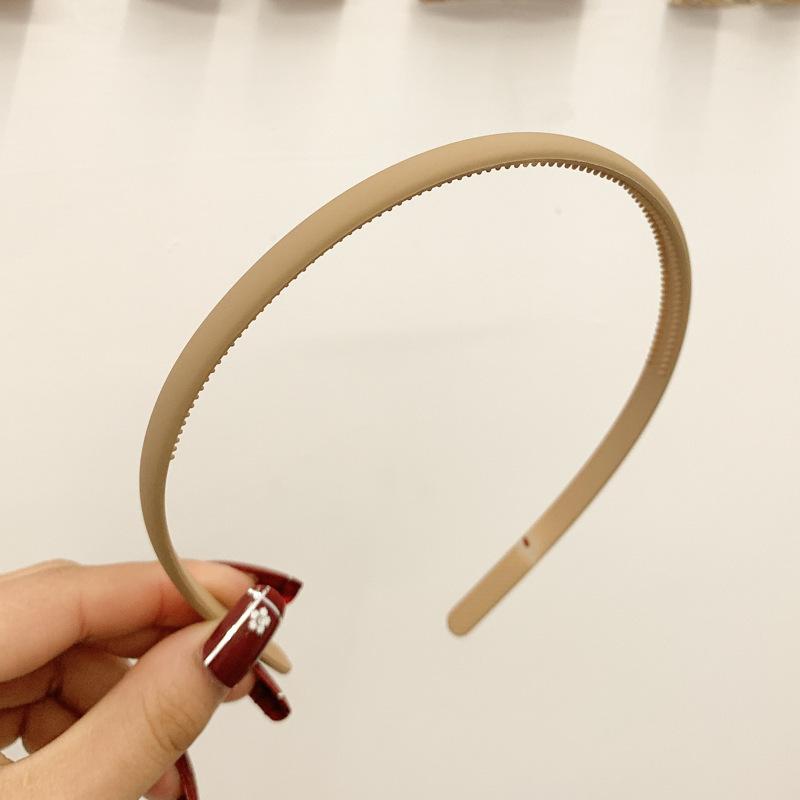 Zhong chuxi mismo estilo diadema hembra dentada antideslizante salida simple estilo coreano Retro lavado de cara Paquete de cabello horquilla accesorios para el cabello