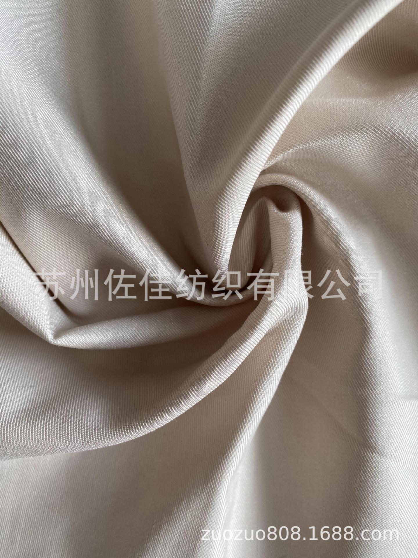 长期大量供应现货裤料面料成品2/2斜纹棉涤T400面料40S*15OD/T400