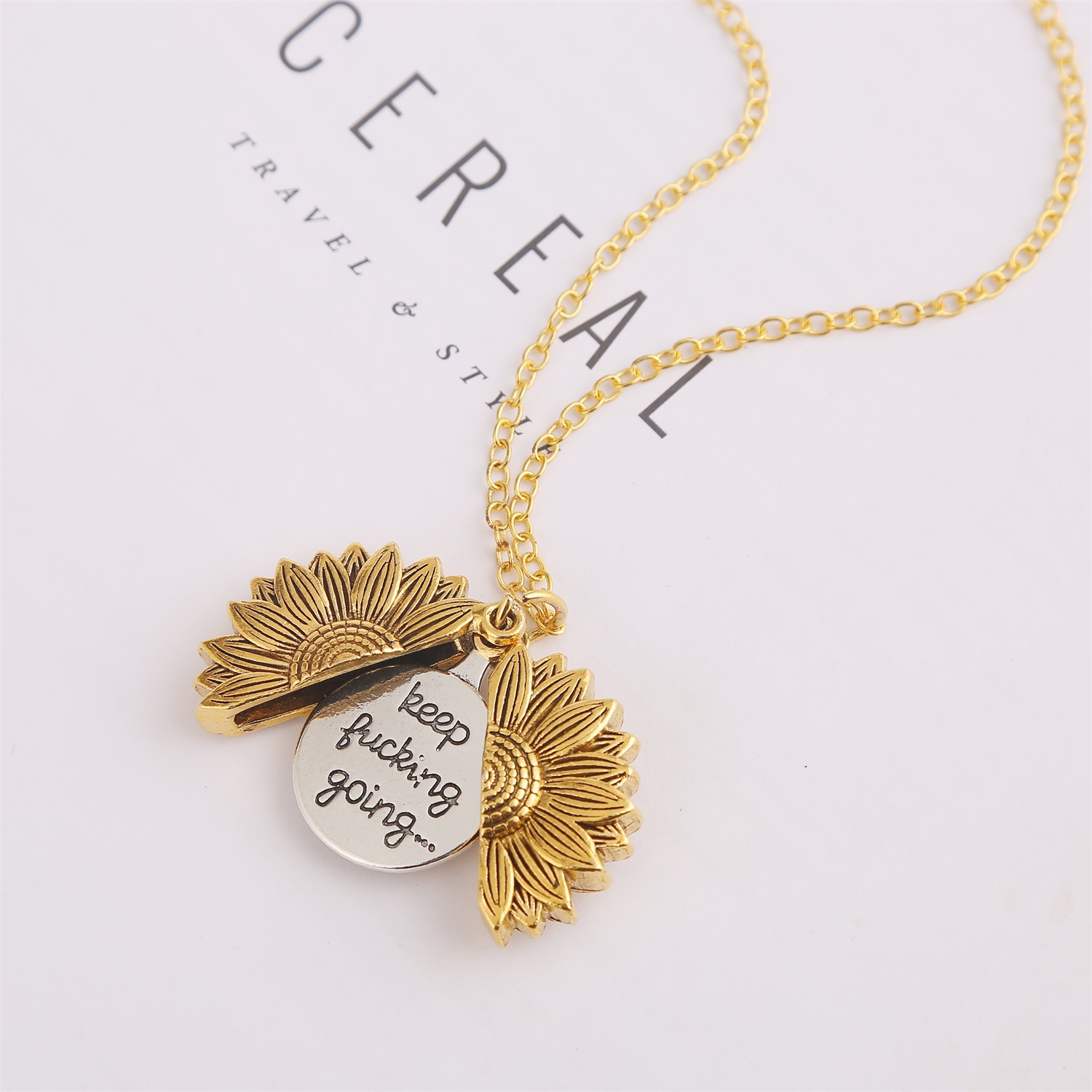 New fashion double-layer lettering sunflower necklace alloy flowers short neck chain women wholesale