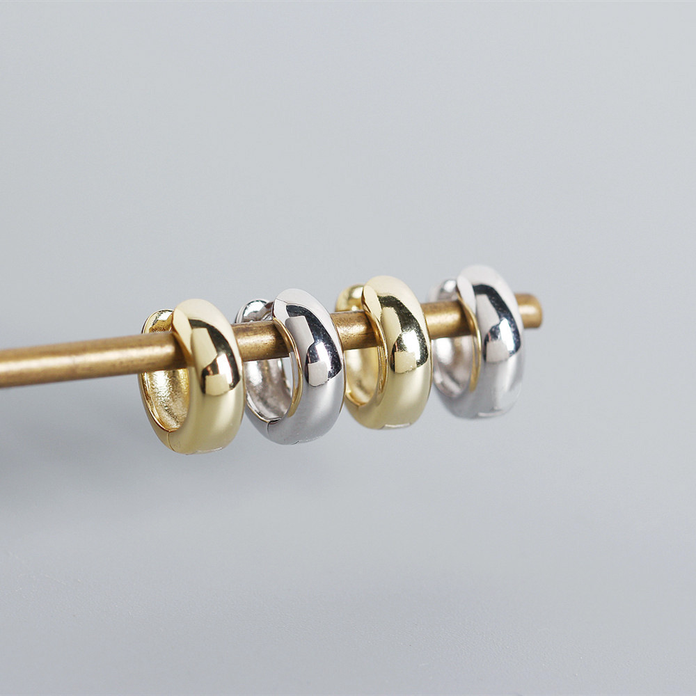 6g Weight 0.03µm Gold Plating Thickness Electroplating Gold Plating Process 925 Sterling Silver Ear Needle Material 18K Real Gold Plated, Platinum Plated Plating Material Zircon Inlay Material Earrings Classification 1 Pair Quantity Street Occasion 925 Sterling Silver Material Round Pattern Women'S Gender Fashion Style Polishing, Metal Craft 1 Pair 925 Sterling Silver Round Earrings 6