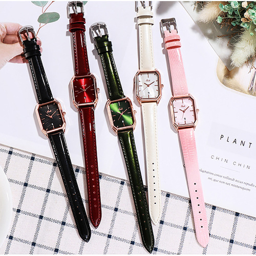 Goldie Fashion Women's Watch Trendy Simple Casual Belt Calendar Women's Quartz Waterproof Watch Women's Series