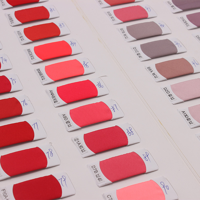 厂家直销现货供应240T消光平纹春亚纺服装用布帽子手套涤纶面料