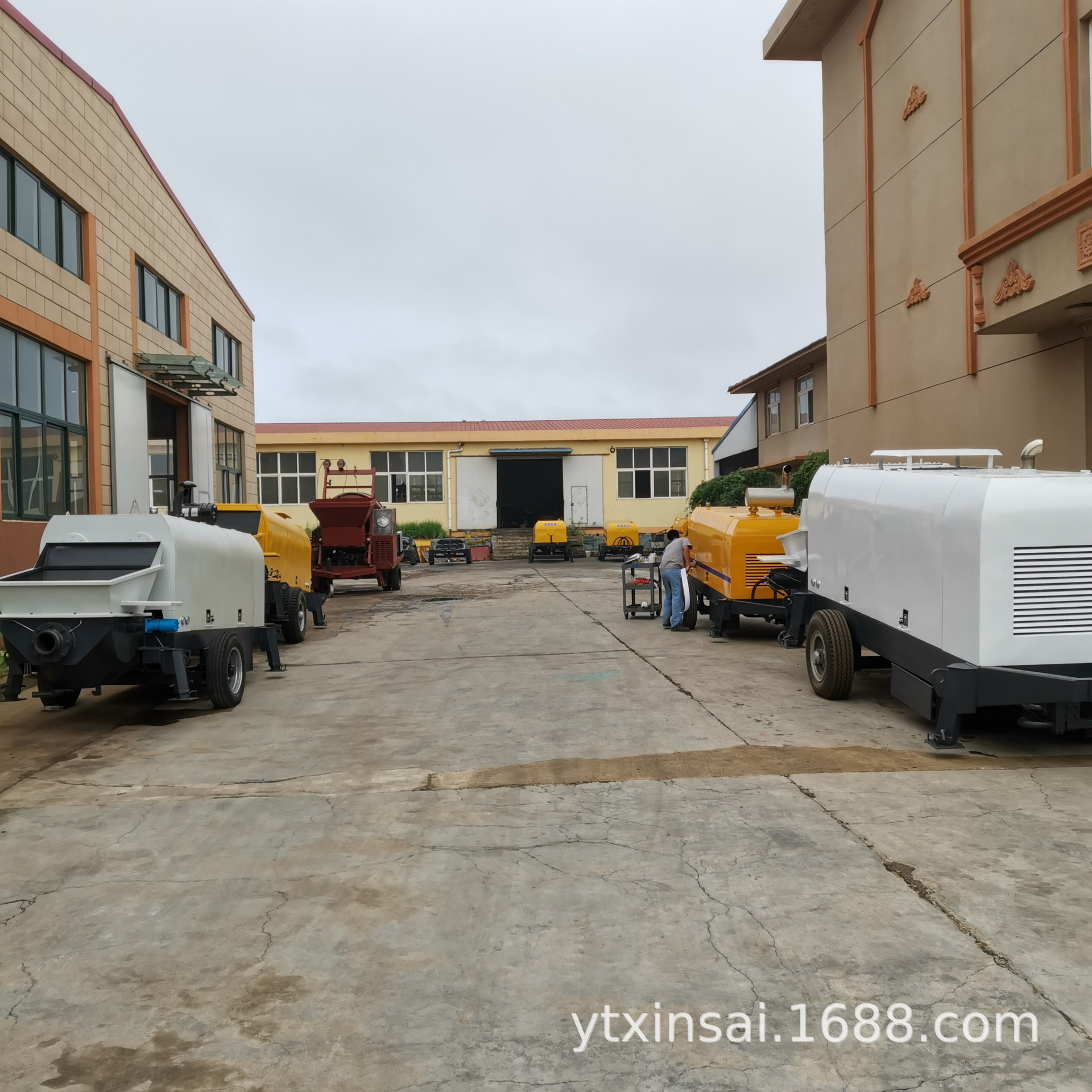 HBTS60-12-82R柴油机地泵 混凝土输送泵 小型泵车