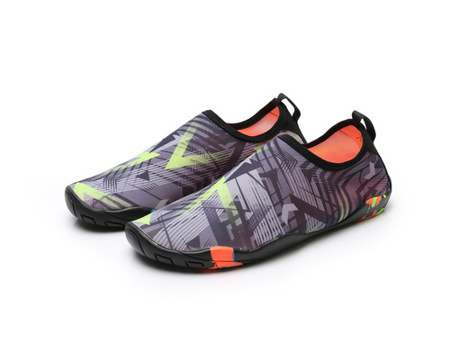 Manufacturer wholesale outdoor high-speed interference water tracing shoes, home fitness yoga breathable treadmill shoes, non-slip soft shoes