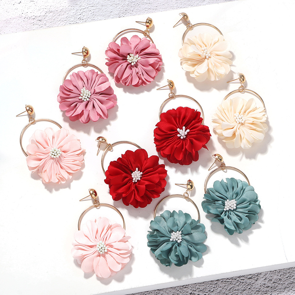 Fashion Personality Creative Simulation Flower Earrings display picture 6