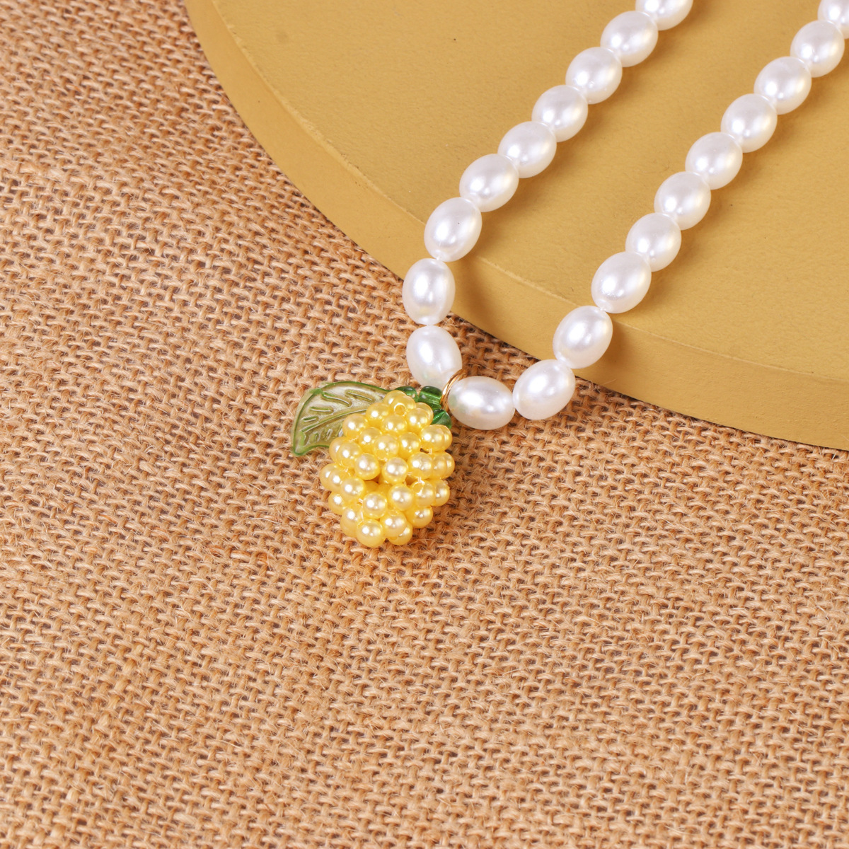 Korean Style Simple Lemon Beaded Pearl Fruit Necklace display picture 2