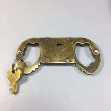 批发古玩杂项民国老刑拘小手拷铜制逃脱扣包老铜拷老货收藏