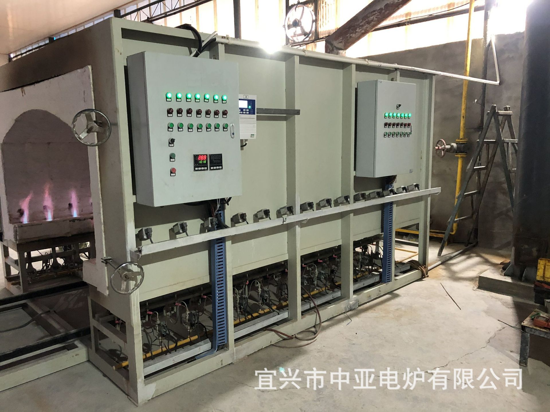 自动点火式燃气炉（竖枪）