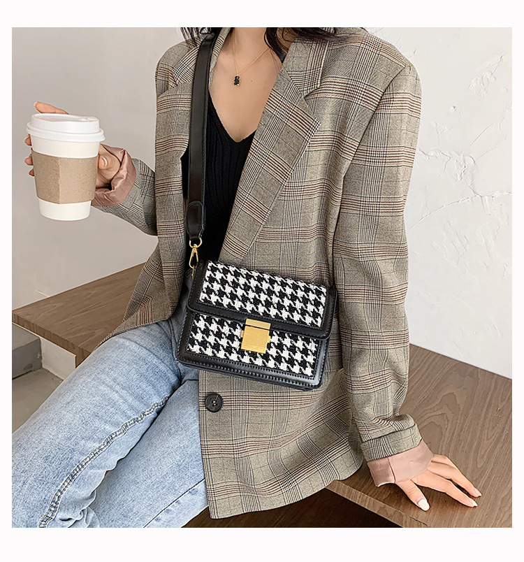 New Trendy Fashion Plaid All-match  Shoulder Messenger Bag display picture 17