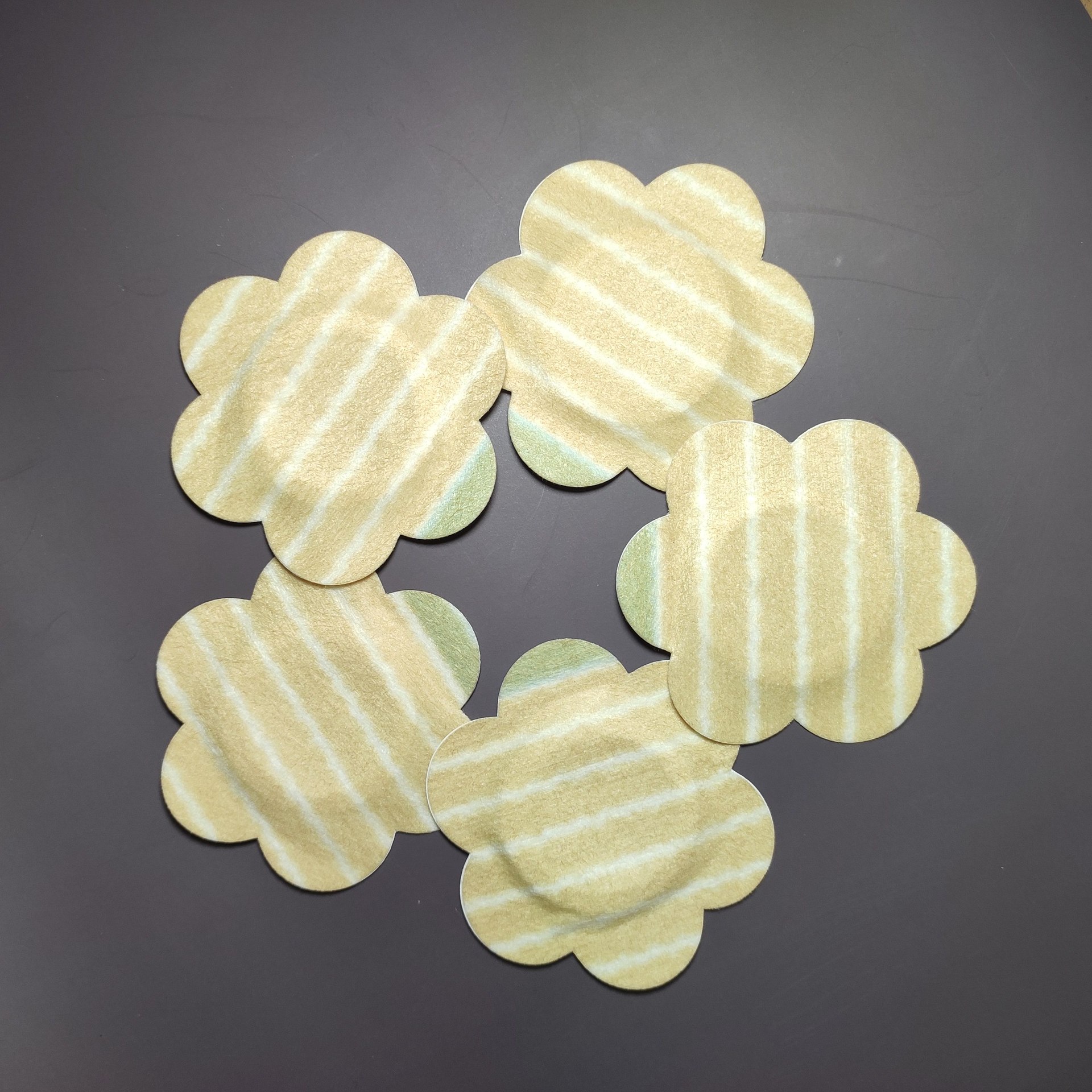 厂家梅花型肤色无纺布空白贴7*7三伏贴肚脐贴加圈防渗漏水刺布膏