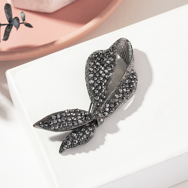 retro strass zwarte parel legering strik vrouwen corsage kleding accessoires pin broche_voghion.com
