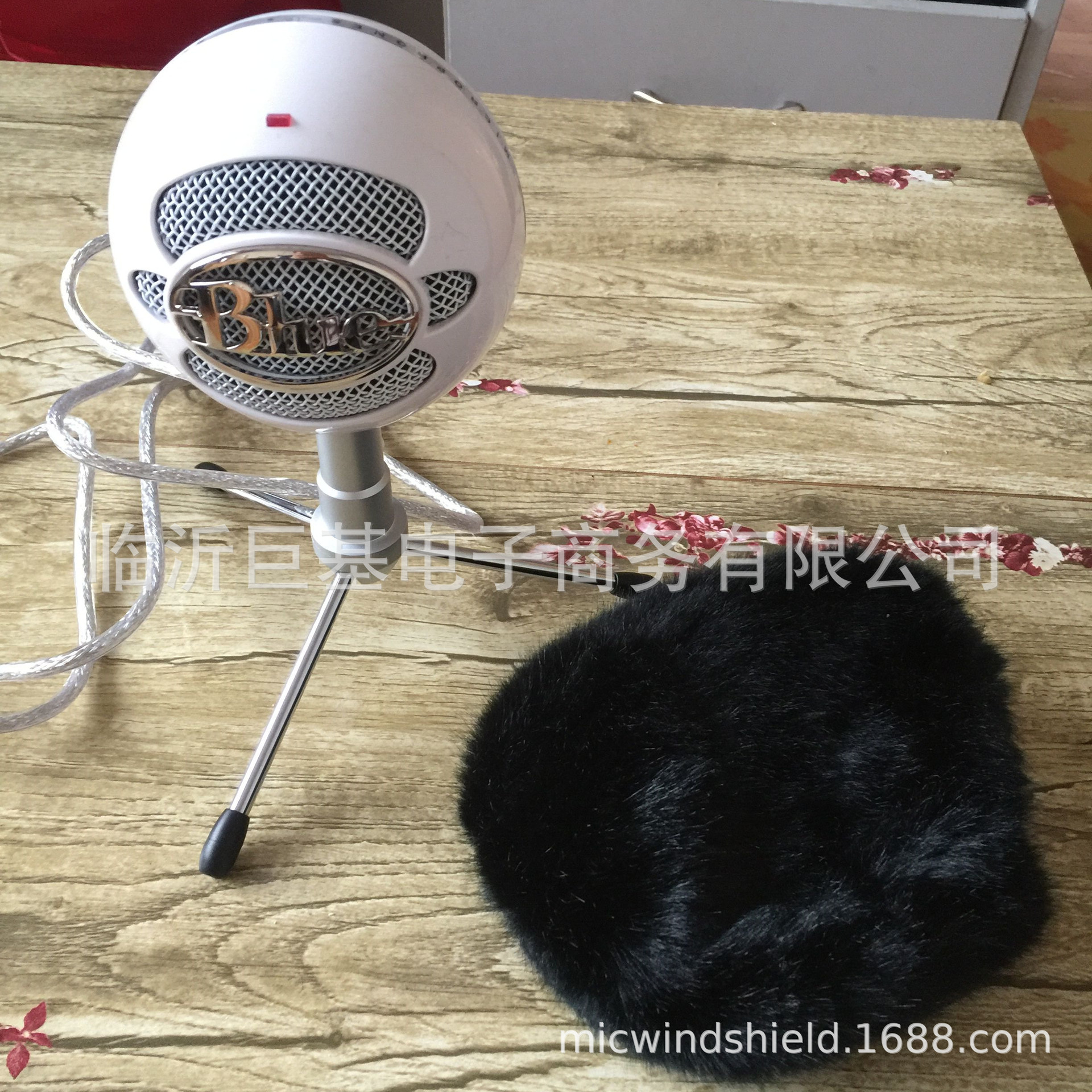 Suitable for BLUE SNOWBALL STUDIO SNOWBALL Windproof Sweater Windproof Fluffy Cover Black and White